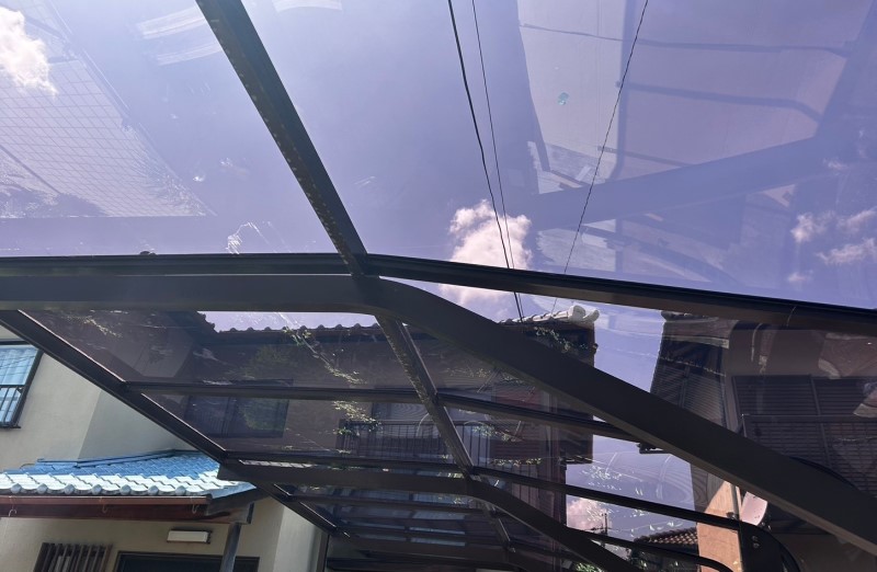 カーポート屋根のポリカ平板　ブロンズクリア